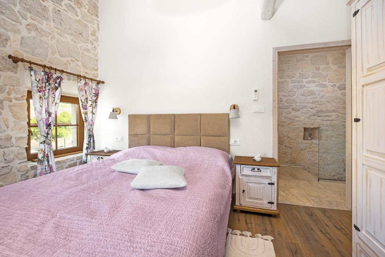 Sveti Lovreč Pazenatički Stone House Dijana Istria Sveti Lovrecヴィラ エクステリア 写真