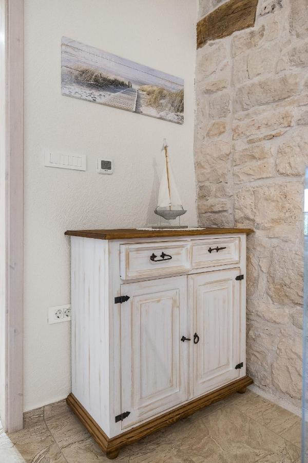 Sveti Lovreč Pazenatički Stone House Dijana Istria Sveti Lovrecヴィラ エクステリア 写真