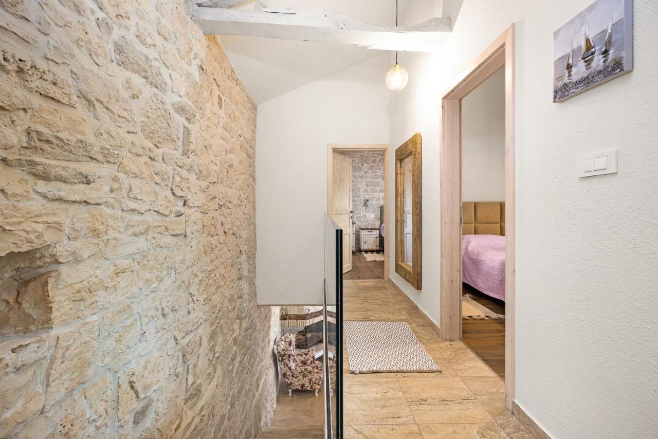 Sveti Lovreč Pazenatički Stone House Dijana Istria Sveti Lovrecヴィラ エクステリア 写真