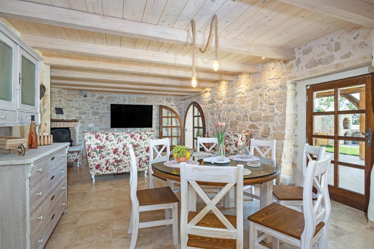 Sveti Lovreč Pazenatički Stone House Dijana Istria Sveti Lovrecヴィラ エクステリア 写真