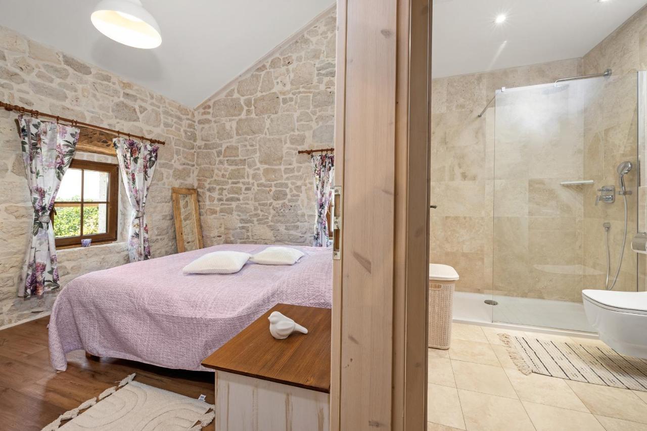 Sveti Lovreč Pazenatički Stone House Dijana Istria Sveti Lovrecヴィラ エクステリア 写真