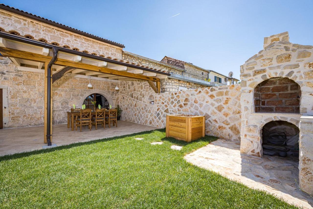 Sveti Lovreč Pazenatički Stone House Dijana Istria Sveti Lovrecヴィラ エクステリア 写真