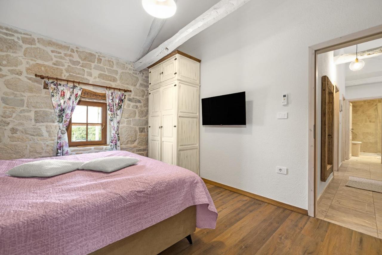 Sveti Lovreč Pazenatički Stone House Dijana Istria Sveti Lovrecヴィラ エクステリア 写真
