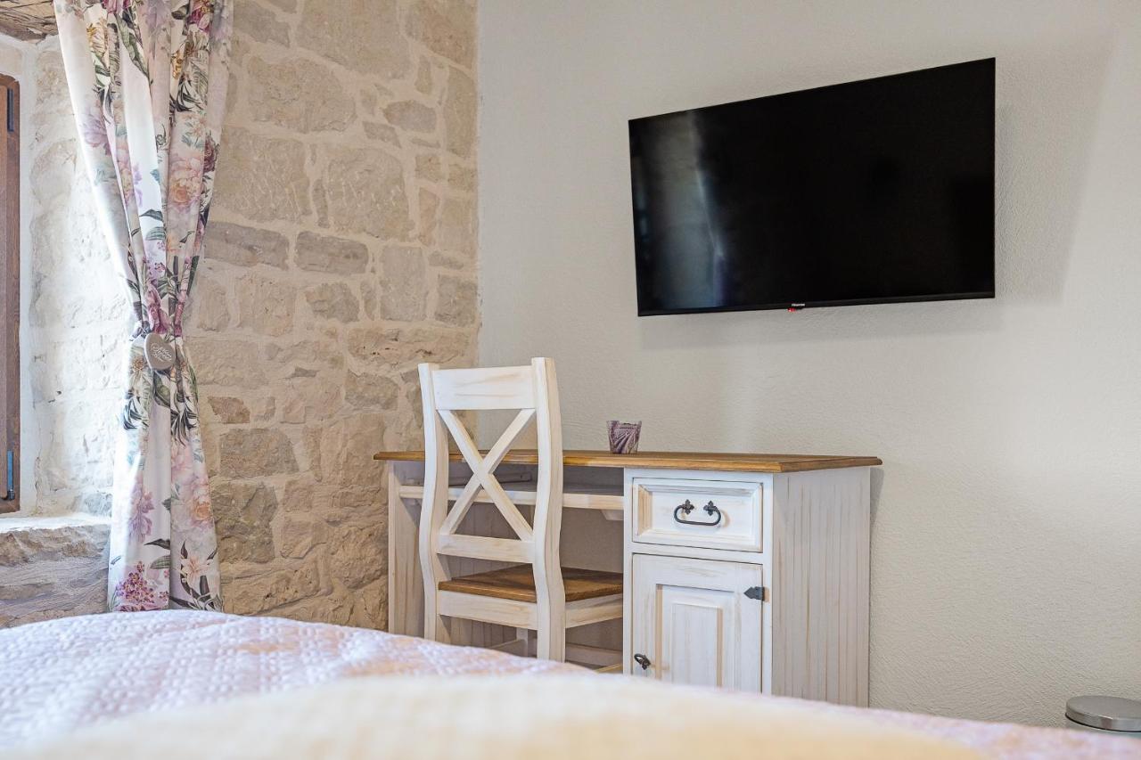 Sveti Lovreč Pazenatički Stone House Dijana Istria Sveti Lovrecヴィラ エクステリア 写真